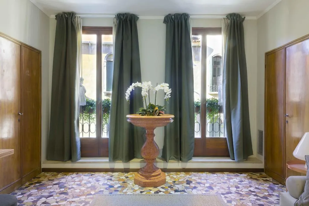 Joseph Apartments Venice Italy