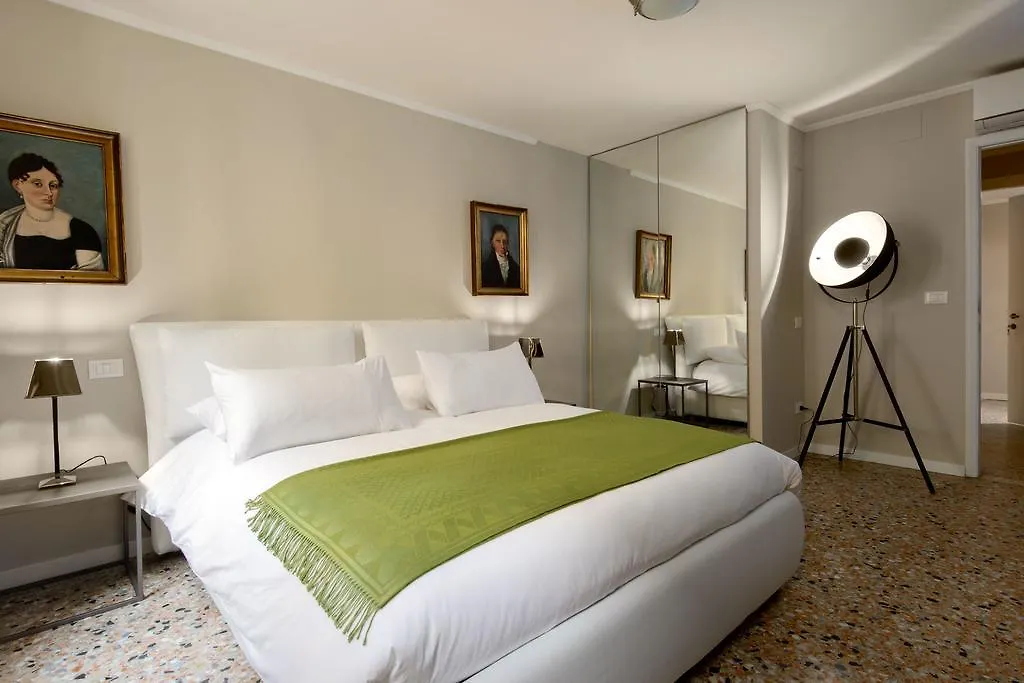 Joseph Apartments Venice