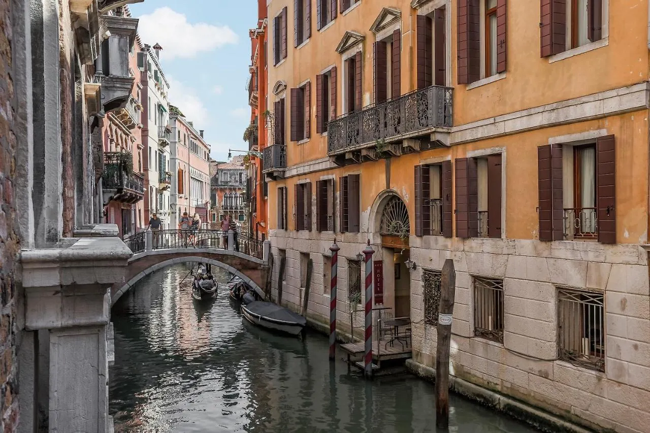 Joseph Apartments Venice 0*,
