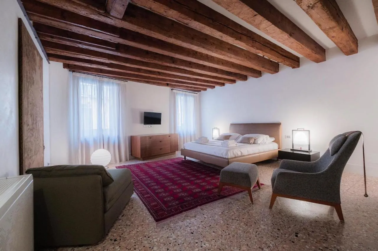 Joseph Apartments Venice Italy