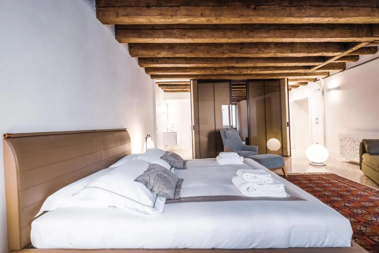 Joseph Apartments Venice