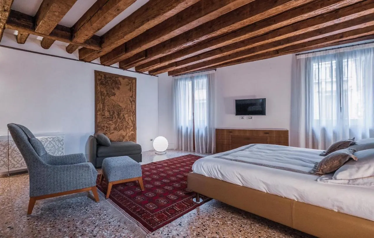 Joseph Apartments Venice Italy