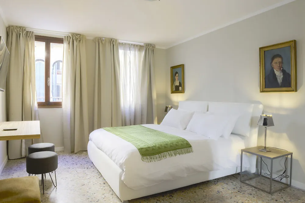 Joseph Apartments Венеция Италия