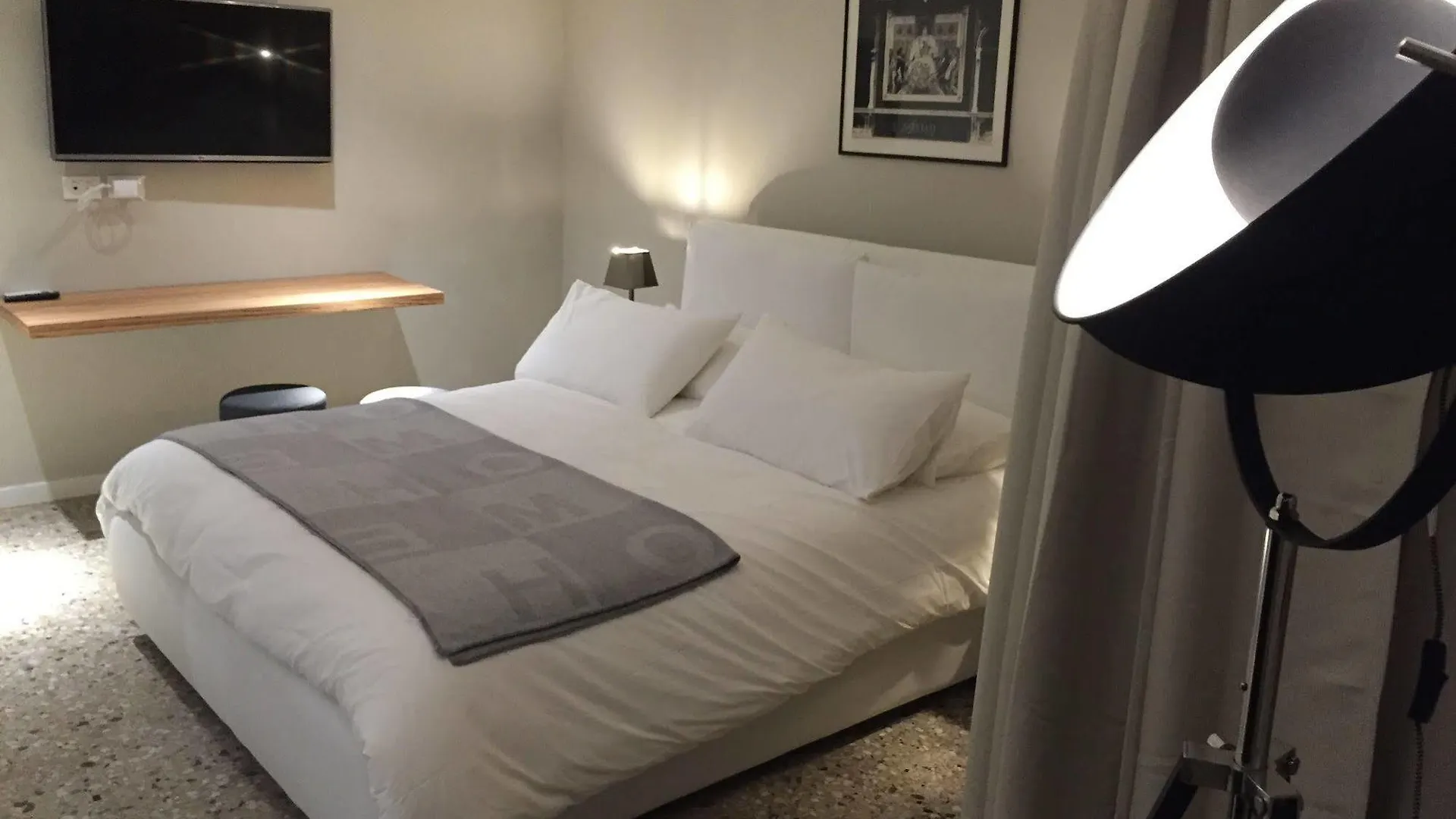 Joseph Apartments Венеция Италия
