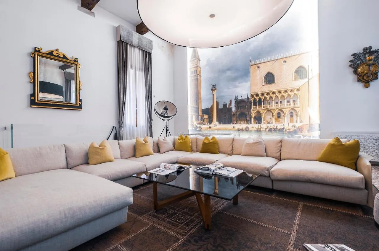 Joseph Apartments Венеция